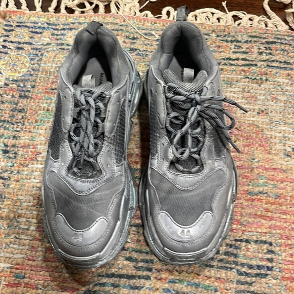 Balenciaga tennis shoes‎